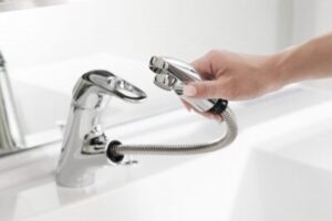 ホースタイプの水栓は要注意!キッチンや洗面台水栓のトラブル回避